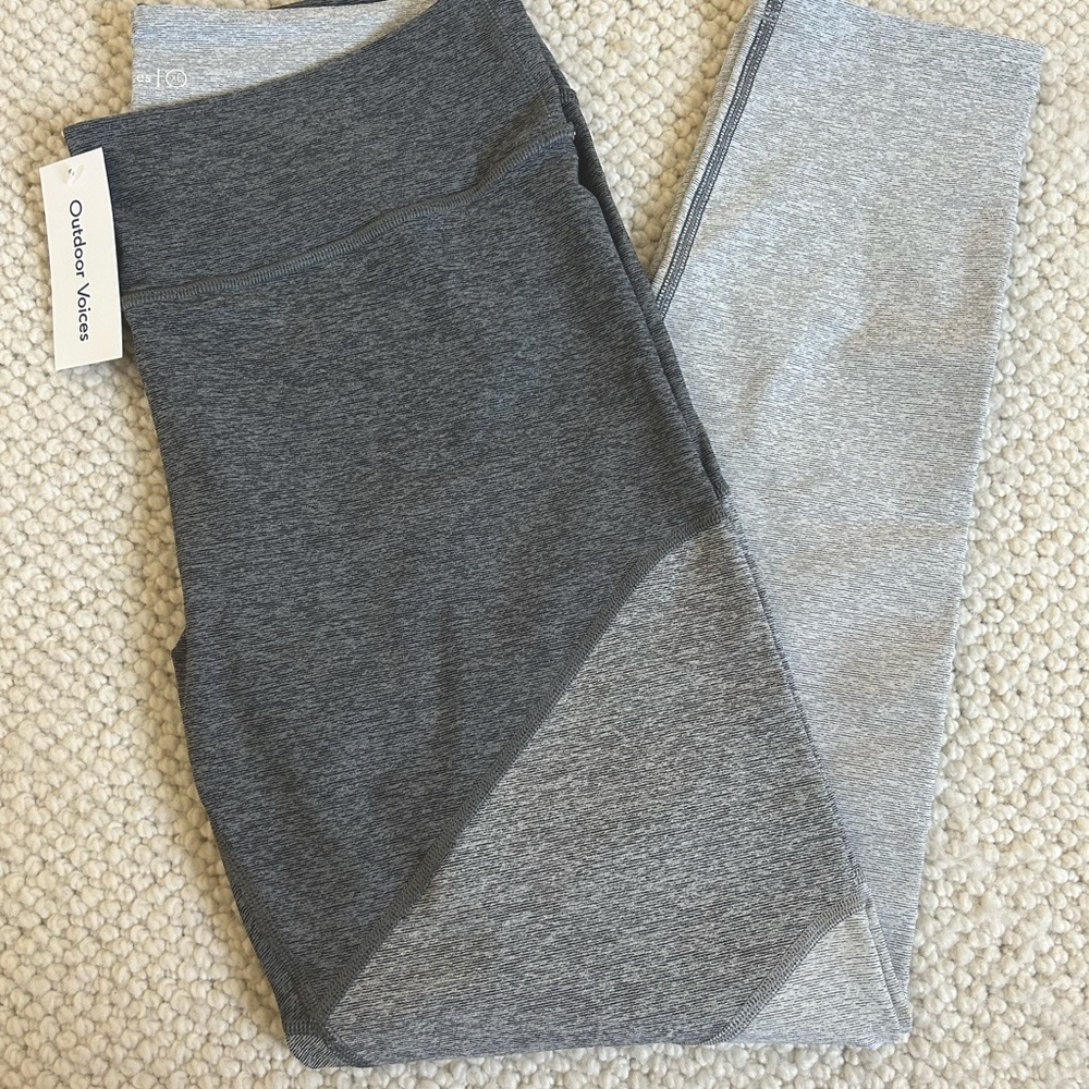 Outdoor Voices NWT Springs 7/8 legging in Graphite/Ash/Dove